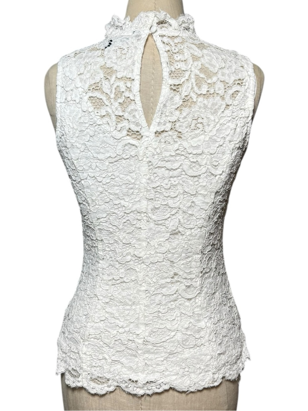White House Black Market White Lace Sleeveless Mock Neck Top - Picture 4 of 10